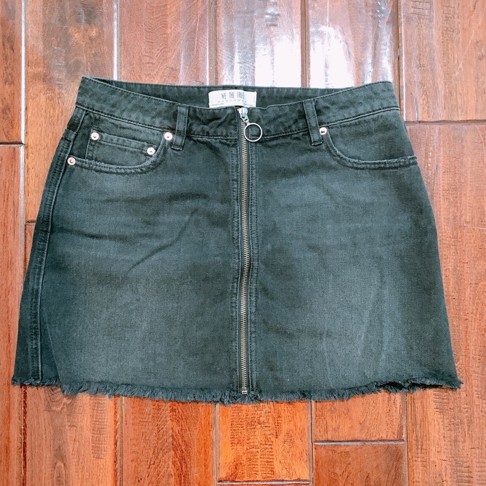 WE THE FREE BLACK DENIM SKIRT